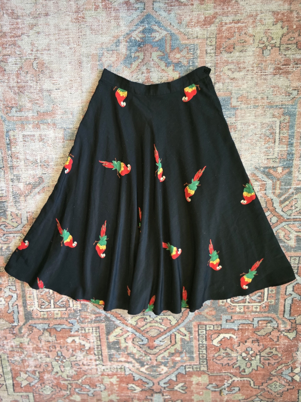 Black Vintage Parrot-Print A-Line Midi Skirt